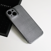 Carbon Cover iPhone 15