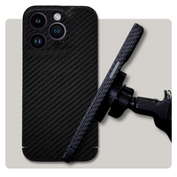 Carbon Cover iPhone 16